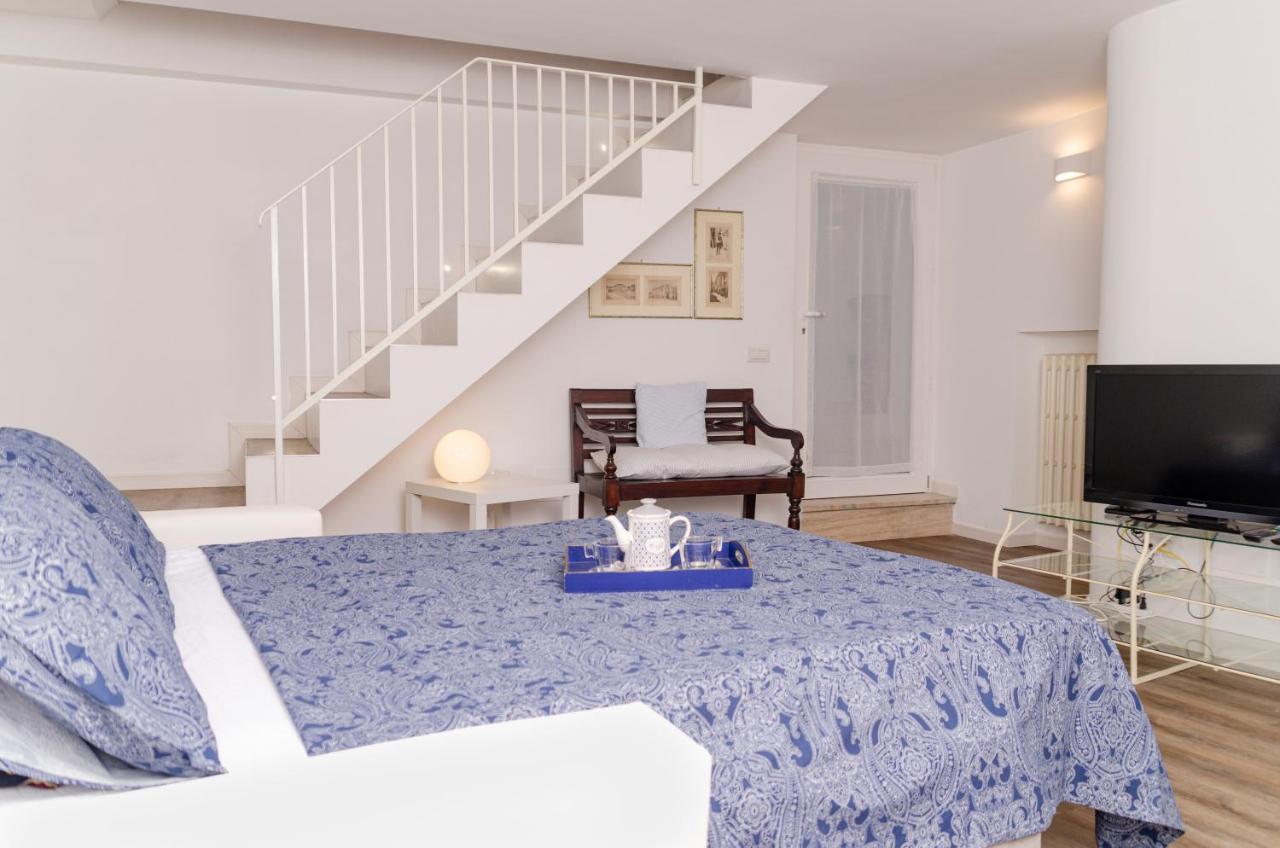 Apulialux Panta Rei Luxury House Nel Centro Storico Apartment Altamura Bagian luar foto