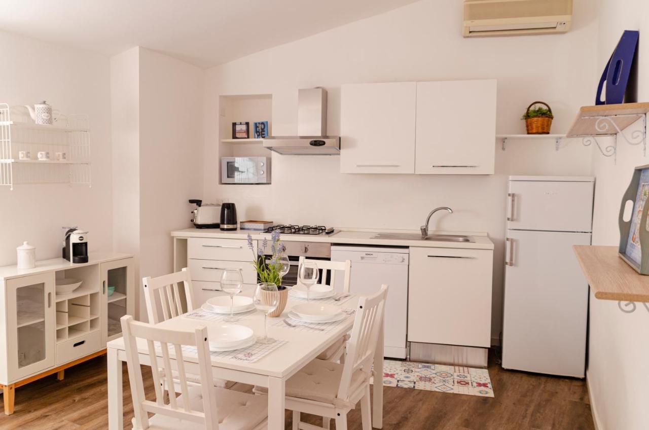 Apulialux Panta Rei Luxury House Nel Centro Storico Apartment Altamura Bagian luar foto
